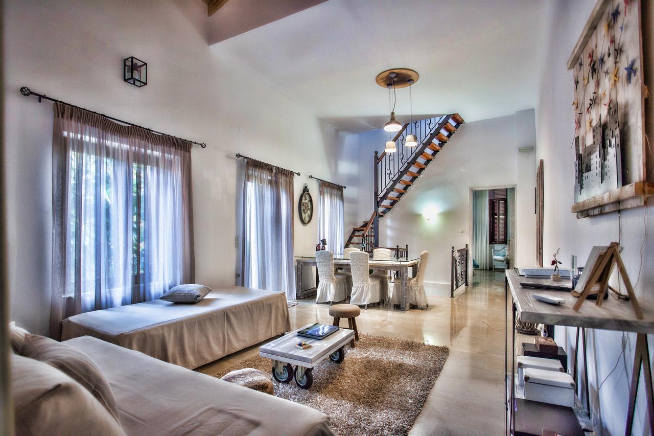 Maya'S Boutique Residence 罗希姆诺 外观 照片